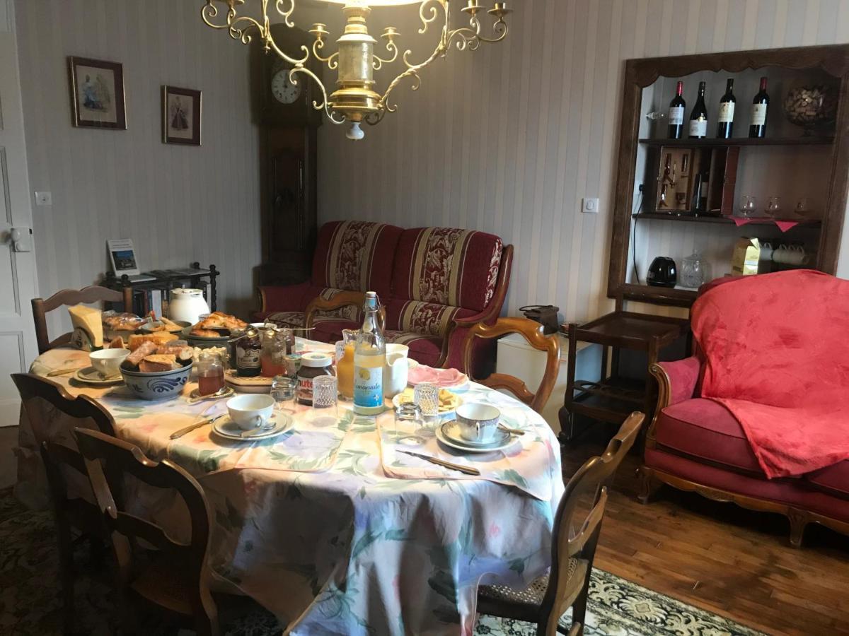 Chez Zoiseau Et Zoiseautte Bed and Breakfast Chassigny Εξωτερικό φωτογραφία