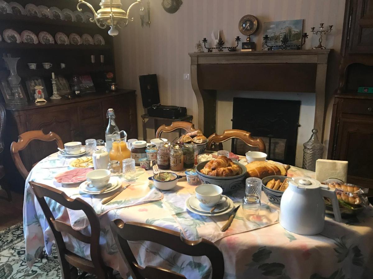 Chez Zoiseau Et Zoiseautte Bed and Breakfast Chassigny Εξωτερικό φωτογραφία