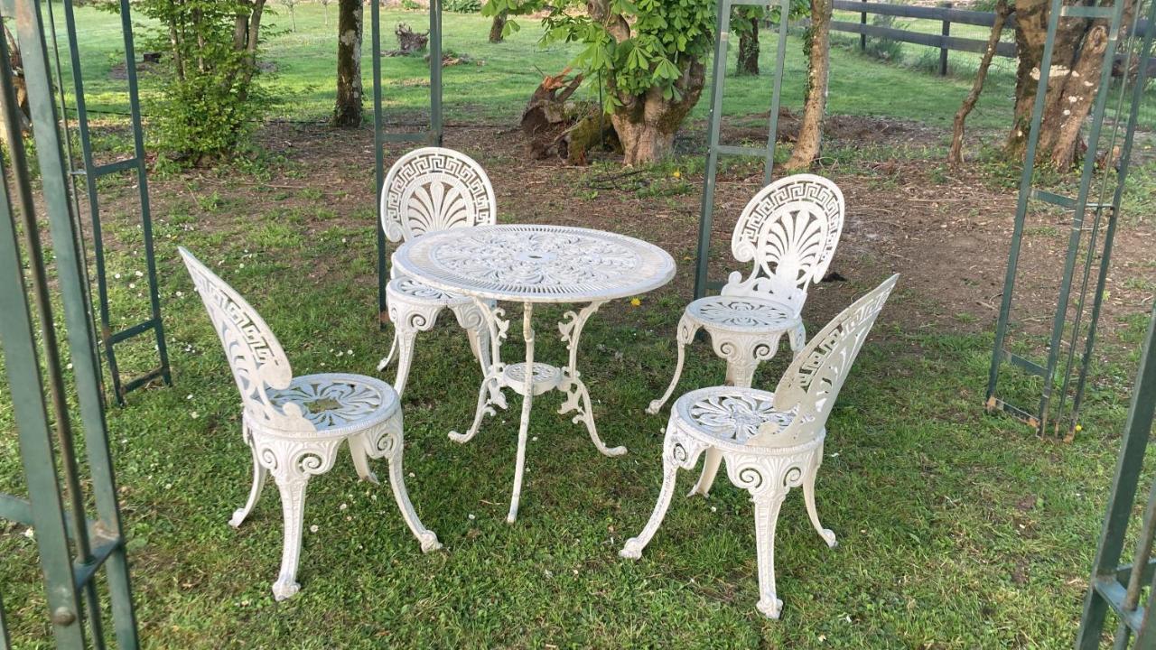 Chez Zoiseau Et Zoiseautte Bed and Breakfast Chassigny Εξωτερικό φωτογραφία