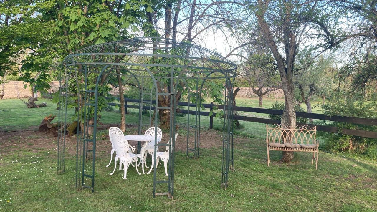 Chez Zoiseau Et Zoiseautte Bed and Breakfast Chassigny Εξωτερικό φωτογραφία